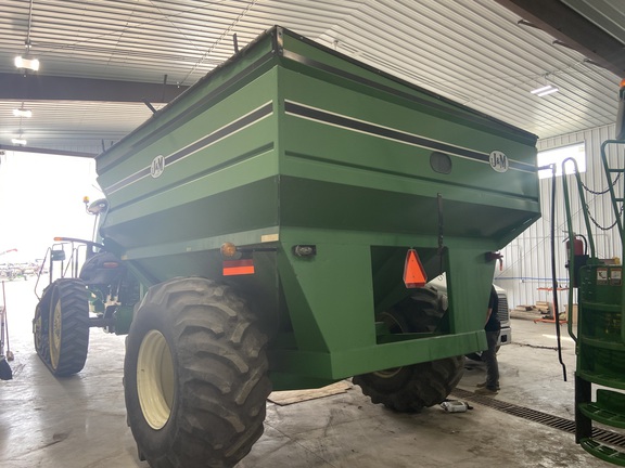 J&M 750 Grain Cart