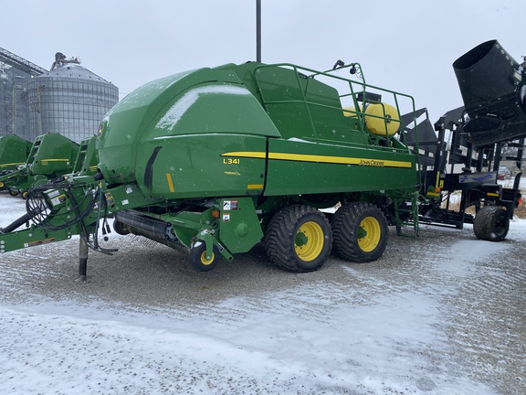 2023 John Deere L341 Baler/Big Square