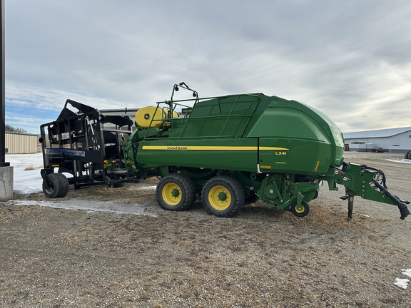 2023 John Deere L341 Baler/Big Square