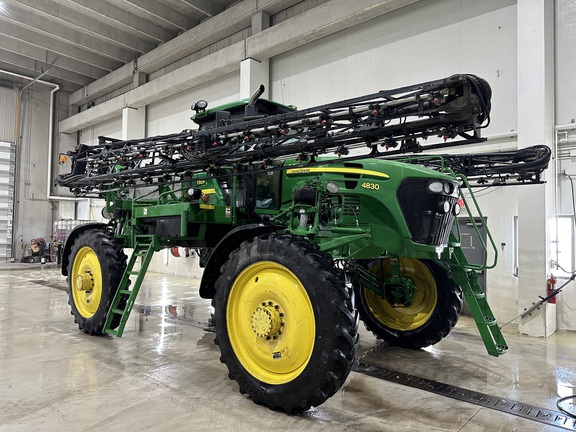 2008 John Deere 4830 Sprayer/High Clearance