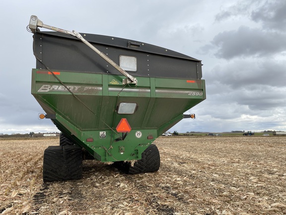 2023 Unverferth 2598 Grain Cart