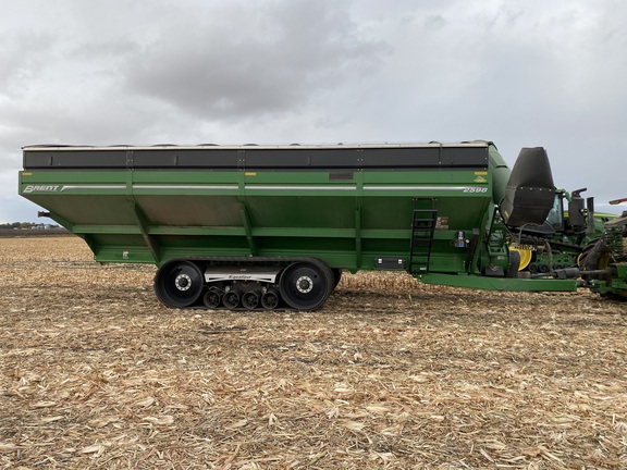 2023 Unverferth 2598 Grain Cart