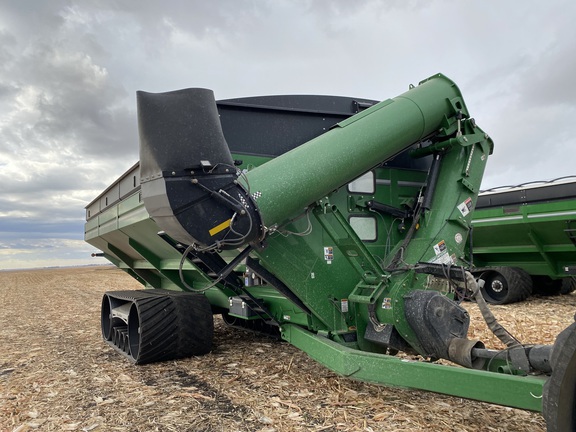 2023 Unverferth 2598 Grain Cart