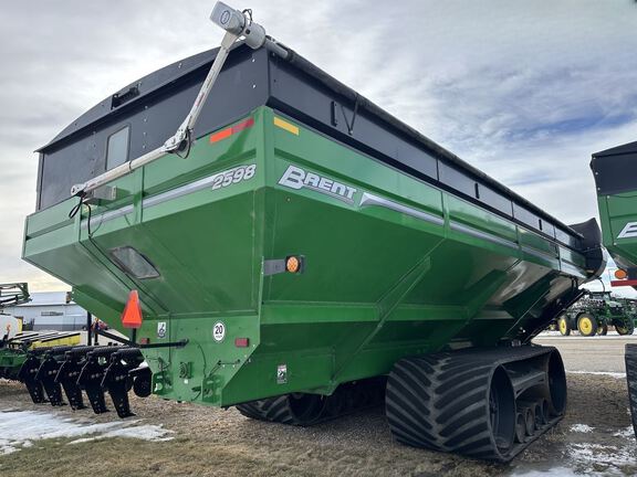 2023 Brent 2598 Grain Cart