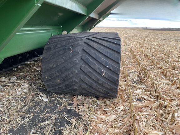 2023 Brent 2598 Grain Cart