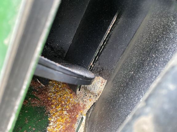 2023 Brent 2598 Grain Cart