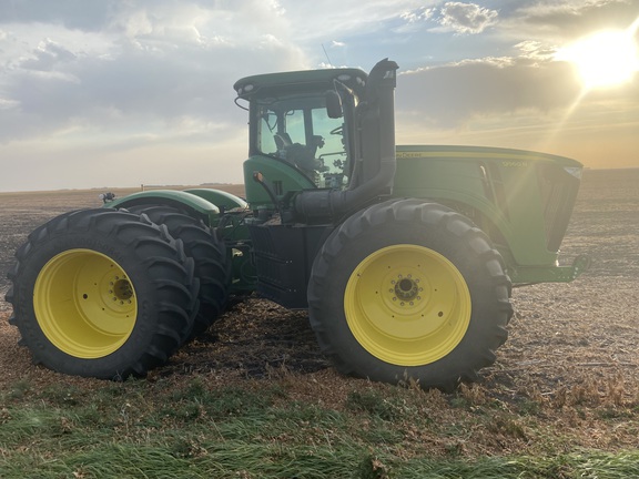 2012 John Deere 9560R Tractor 4WD