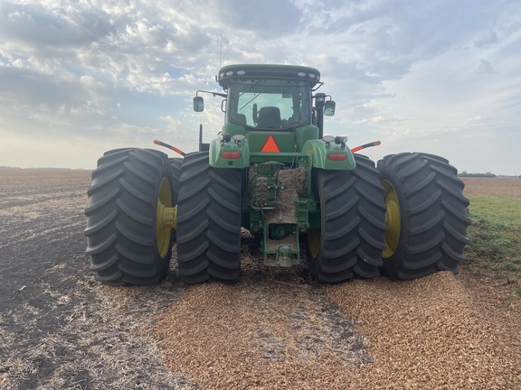 2012 John Deere 9560R Tractor 4WD