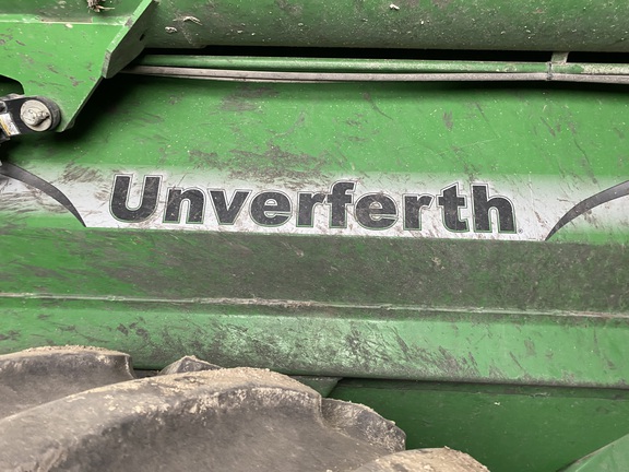 2013 Unverferth 8250 Grain Cart