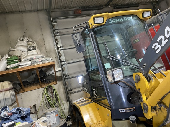 2013 John Deere 324J Compact Utility Loader