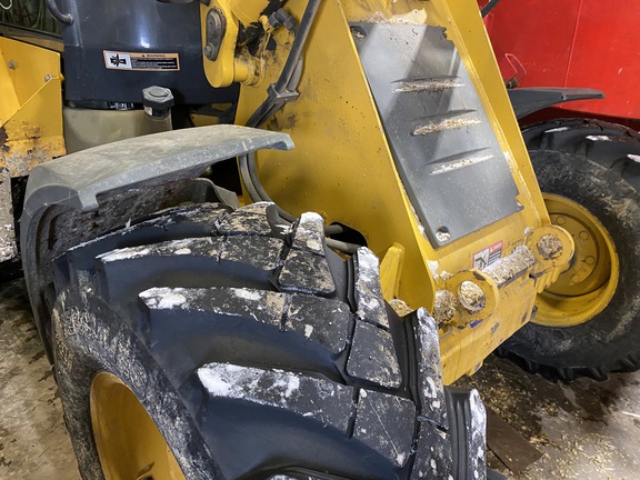 2013 John Deere 324J Compact Utility Loader