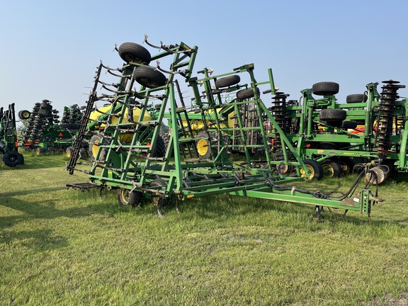 1989 John Deere 960 Field Cultivator