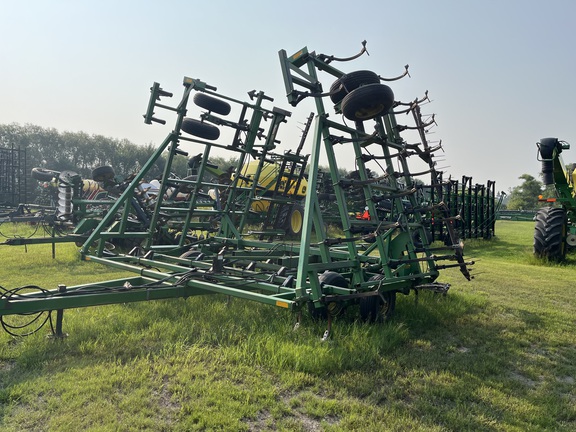 1989 John Deere 960 Field Cultivator