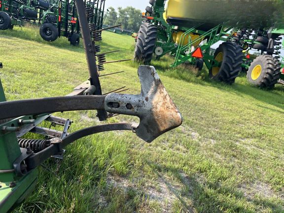 1989 John Deere 960 Field Cultivator