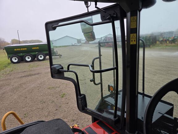 2019 Versatile 570DT Tractor Rubber Track