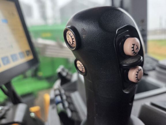 2019 Versatile 570DT Tractor Rubber Track