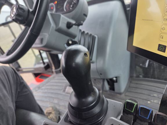 2019 Versatile 570DT Tractor Rubber Track