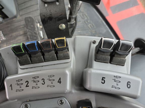 2019 Versatile 570DT Tractor Rubber Track