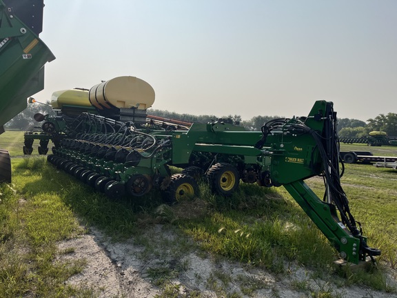 2019 John Deere DB66 Planter