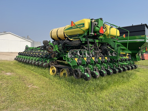 2019 John Deere DB66 Planter