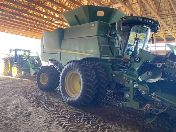 2020 John Deere S780 Combine