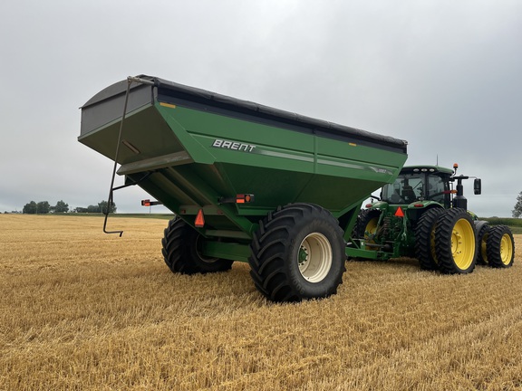 2013 Brent 1082 Grain Cart