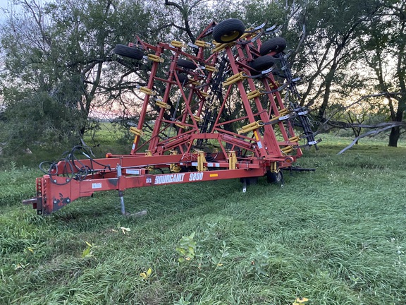 2004 Bourgault 9800-36 Chisel Plow