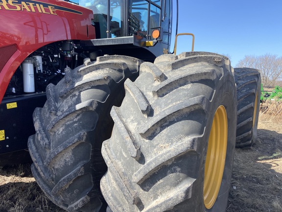 2022 Versatile 580 Tractor 4WD