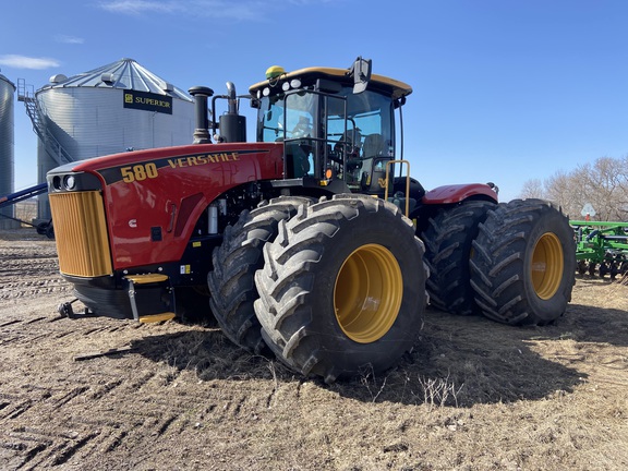 2022 Versatile 580 Tractor 4WD