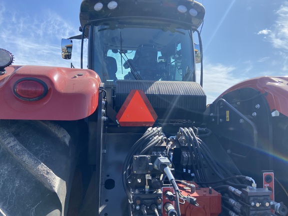 2022 Versatile 580 Tractor 4WD