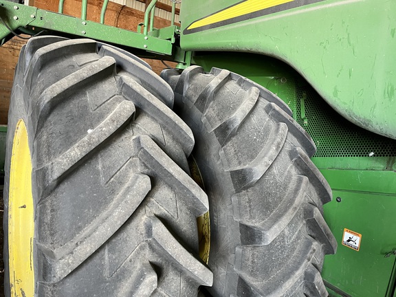 2010 John Deere 9770 STS Combine