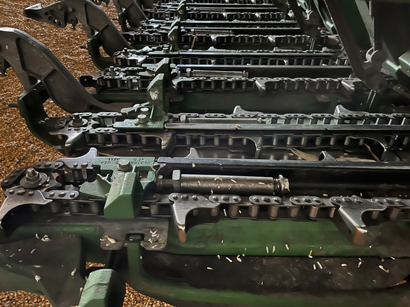 2021 John Deere C18R Header Corn Head