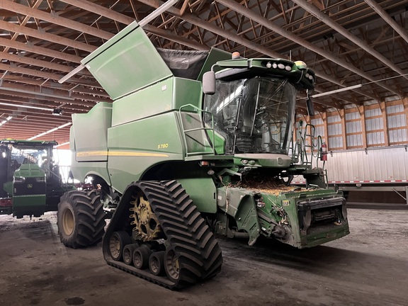 2020 John Deere S780 Combine