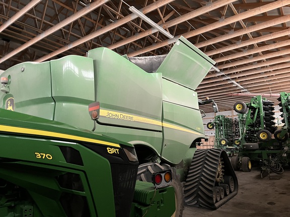 2020 John Deere S780 Combine