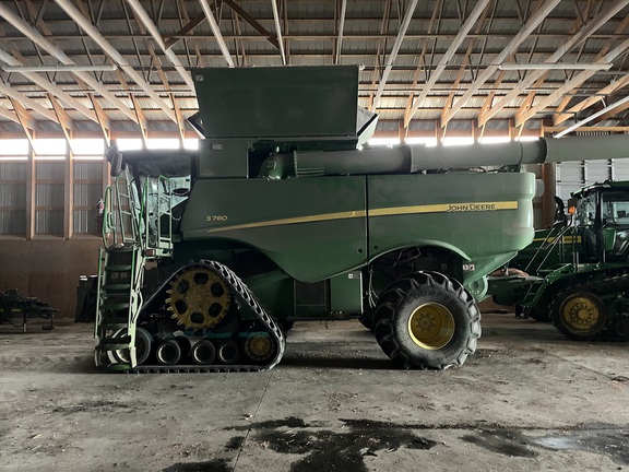 2020 John Deere S780 Combine