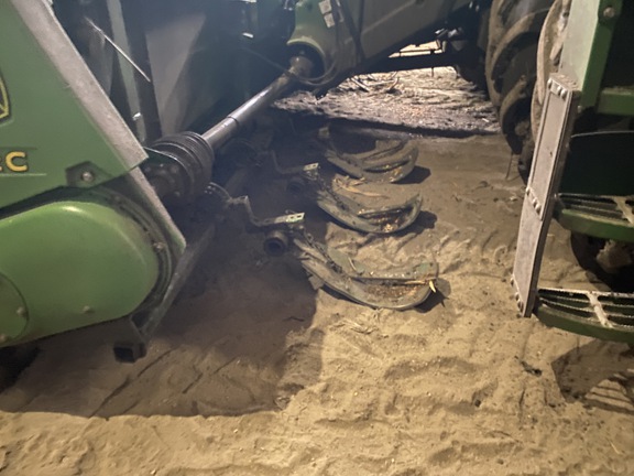 2012 John Deere 612C Header Corn Head