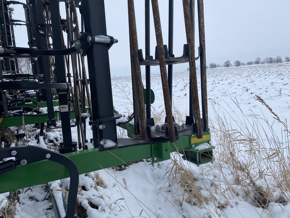 2025 John Deere 2230FH Field Cultivator