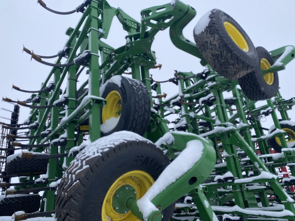 2025 John Deere 2230FH Field Cultivator