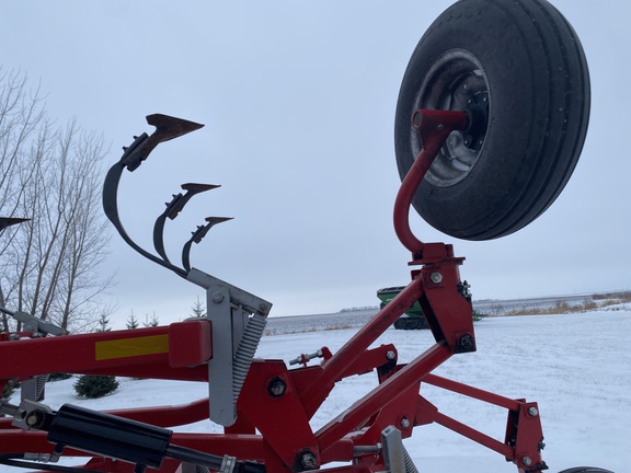 2015 Wil-Rich XL2 Field Cultivator