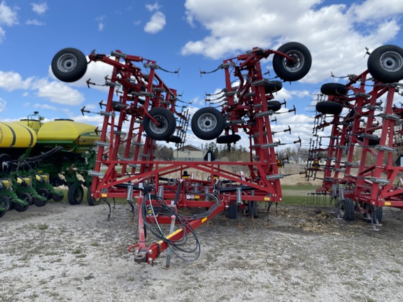 2015 Wil-Rich XL2 Field Cultivator