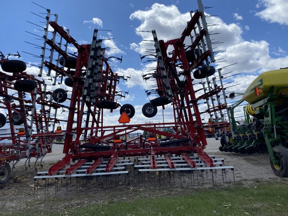 2015 Wil-Rich XL2 Field Cultivator