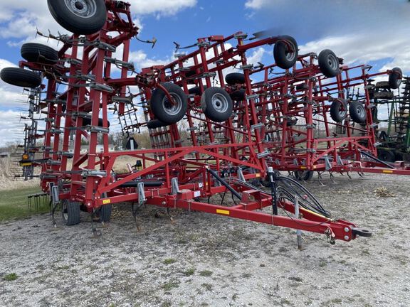 2015 Wil-Rich XL2 Field Cultivator