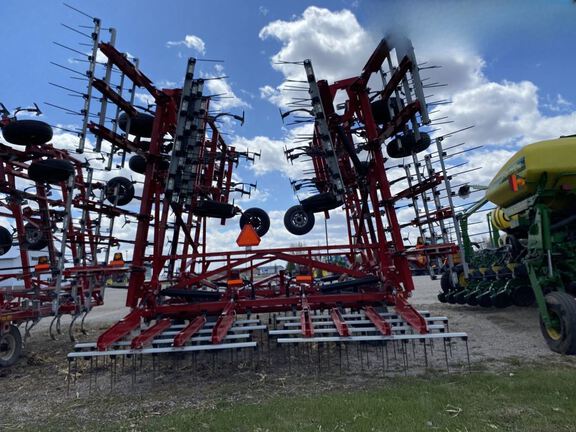 2015 Wil-Rich XL2 Field Cultivator
