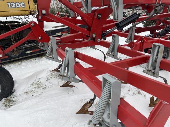 2015 Wil-Rich XL2 Field Cultivator
