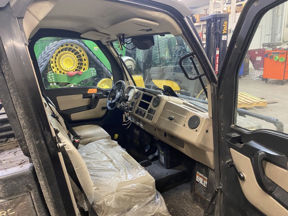 2021 John Deere XUV 835R ATV