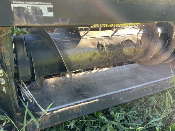 2017 MacDon FD75-40 Header Combine