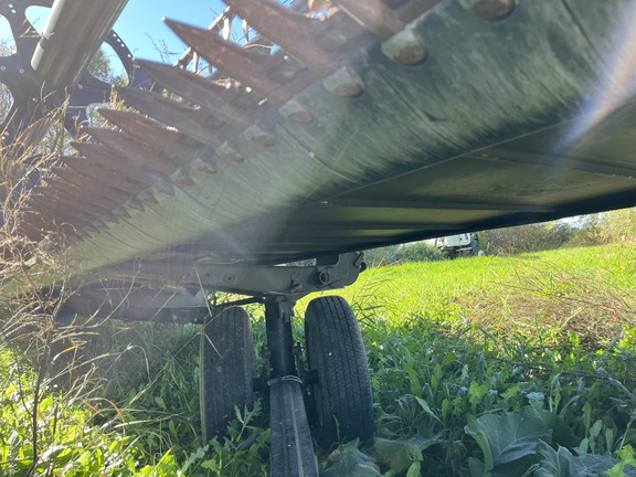 2017 MacDon FD75-40 Header Combine