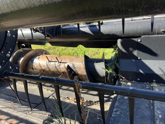 2017 MacDon FD75-40 Header Combine