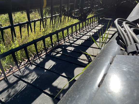 2017 MacDon FD75-40 Header Combine