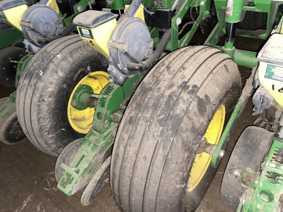 2008 John Deere 1770NT CCS Planter